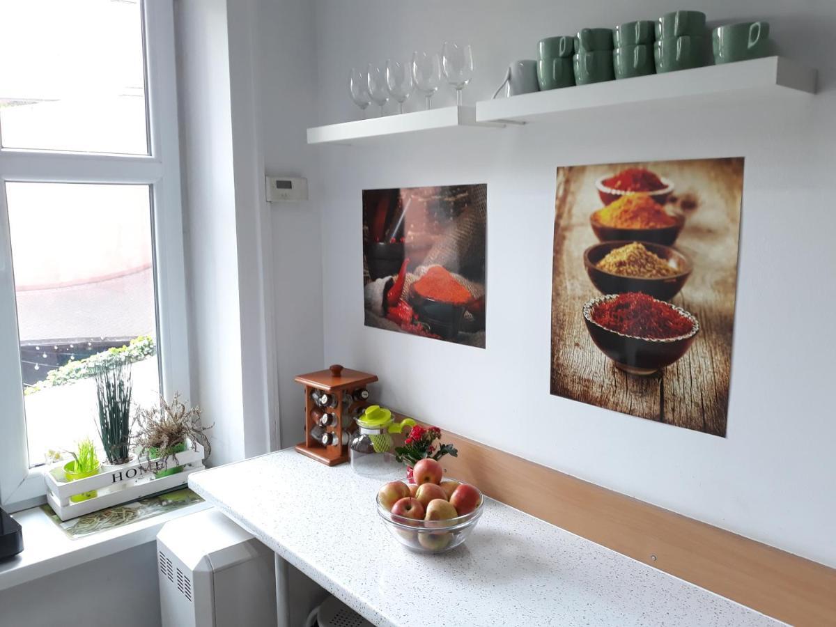 Hostel Gliwice Centrum Parking מראה חיצוני תמונה
